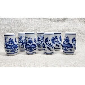 Hutschenreuther Blue Onion Porcelain Salt & Pepper Shakers Germany Set of 7